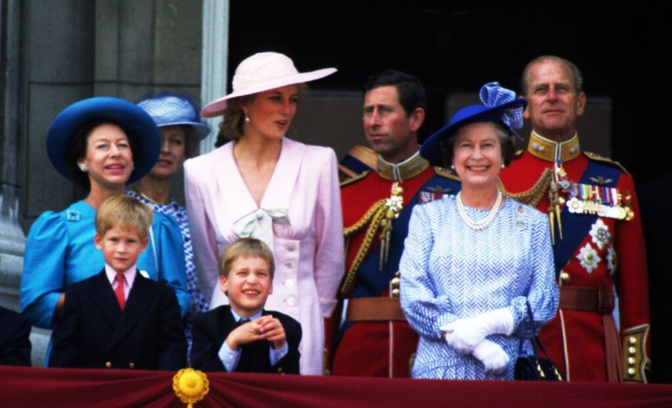 The-royals-at-Buckingham-Palace-in-1989