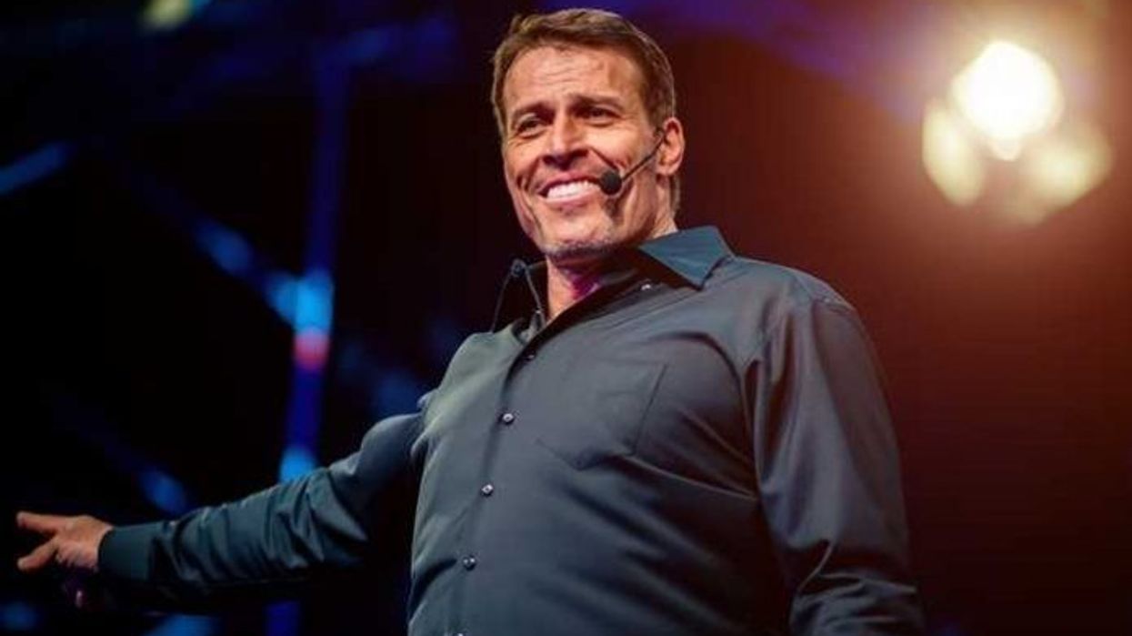 Tony Robbins Says Everyone Should Do This with Their Money Before Turning 30