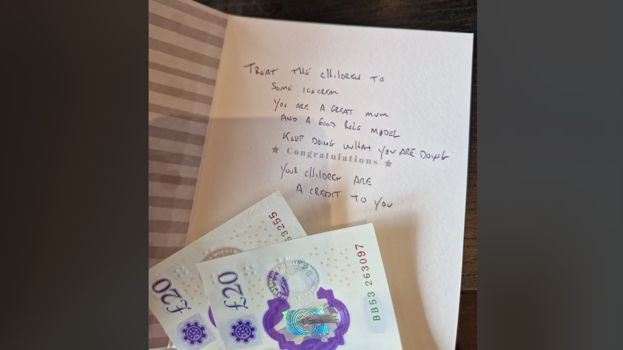 A handwritten note and money