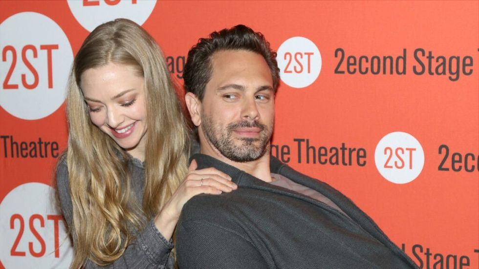 Amanda seyfried husband 1024x576