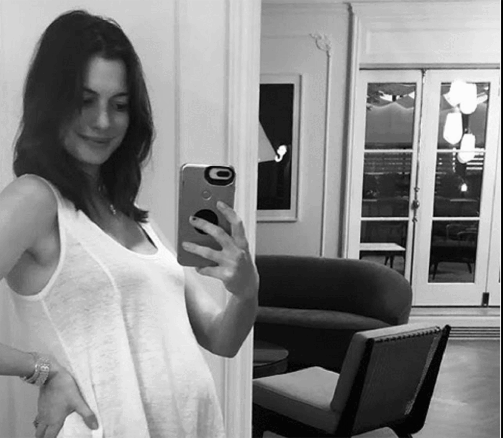 Anne hathaway3 1024x892