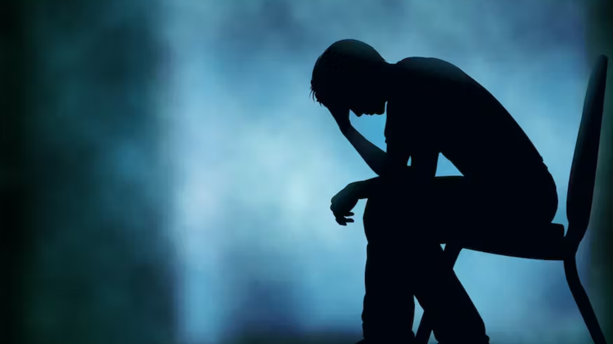 Anxious Attachment Style: What Are The Signs & How To Cope