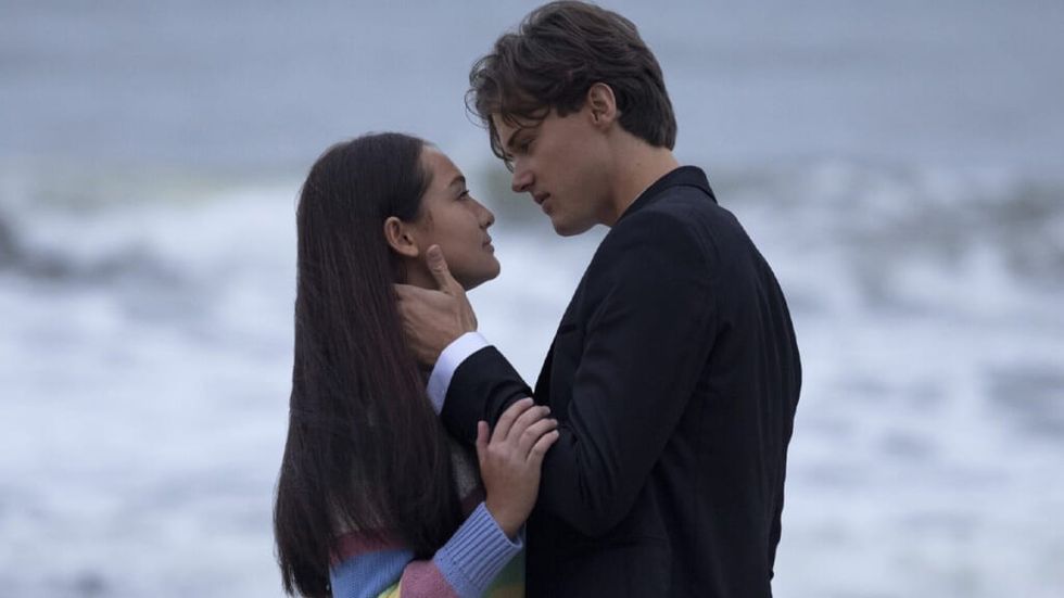 Belly and conrad on the beach kidding in the summer I turned pretty