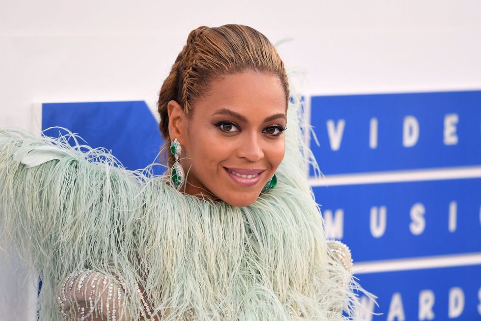 5 Daily Habits to Steal from Beyonce, Including Her Powerful Trick for Loving Her Flaws
