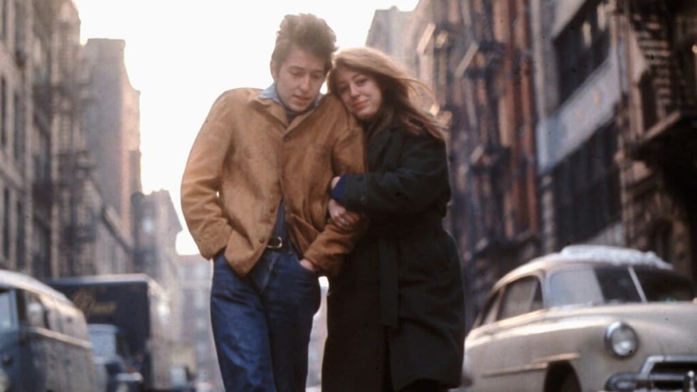Bob dylan cover walking in a new york street