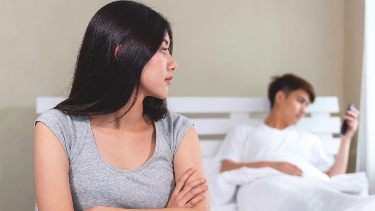 5 Reasons He Keeps You Around (Even Though He Doesn’t Want a Relationship)