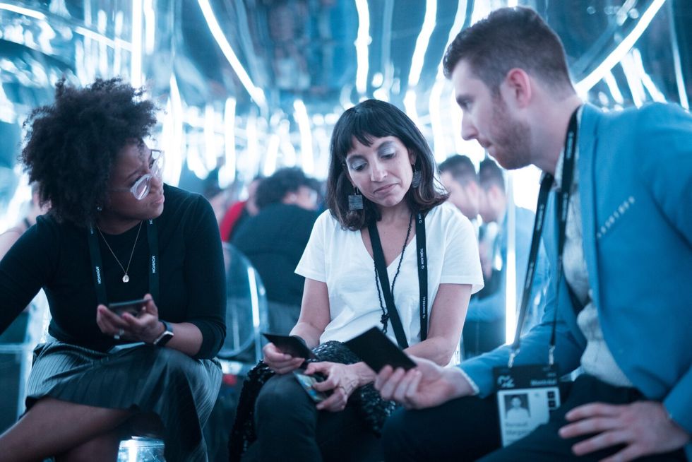 How Business Conferences Are Bringing People Together With Irreplaceable Live Experiences