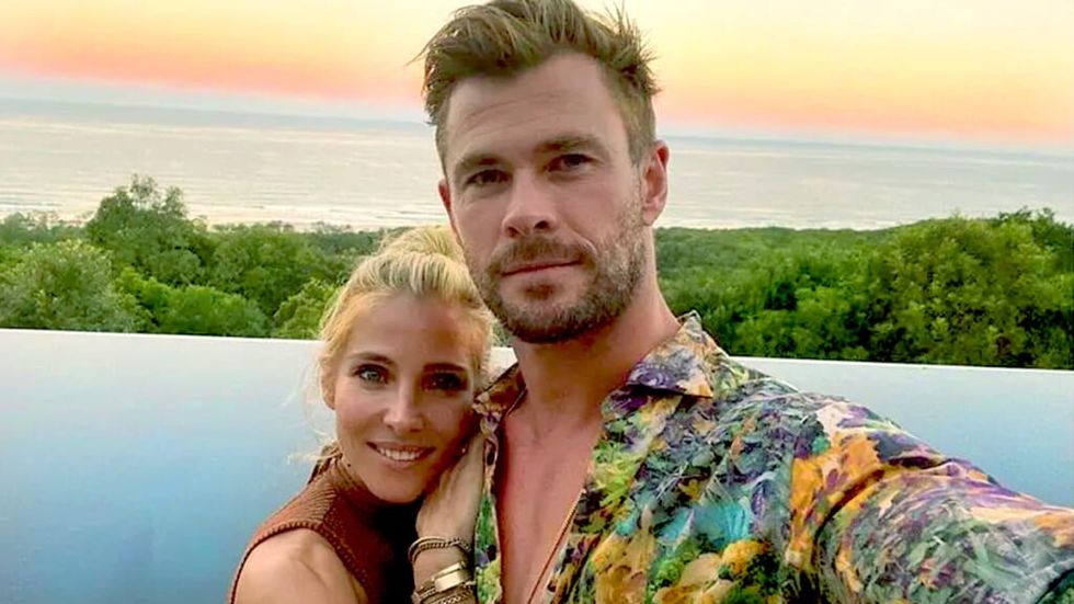 Chris Hemsworth and Elsa Pataky take a selfie on tropical vacation