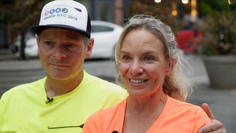 Couple-first-kiss-CPR