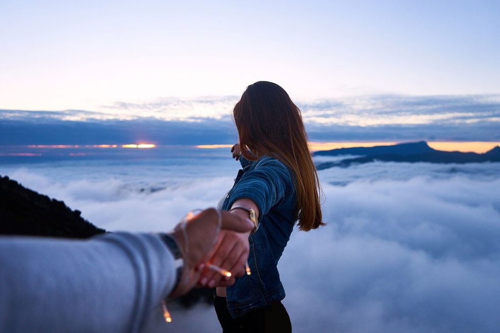 4 Ways to Fall in Love Without Losing Your Independence