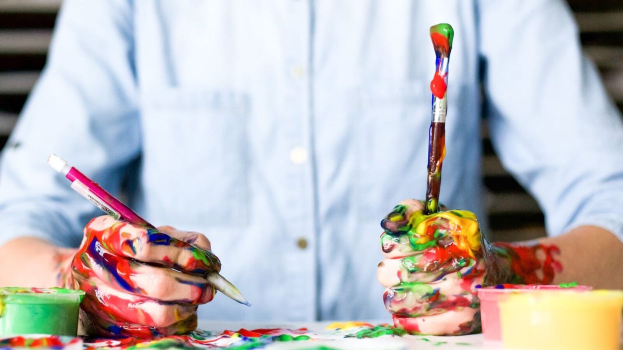 A 9-Step Guide For Dealing With Creative Overwhelm And Too Many Ideas