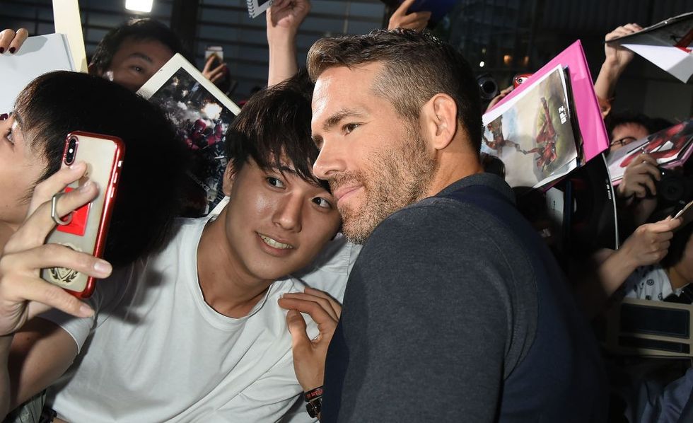 Ryan Reynolds Comforts Fan After Girlfriend Breaks Up with Him on His Birthday