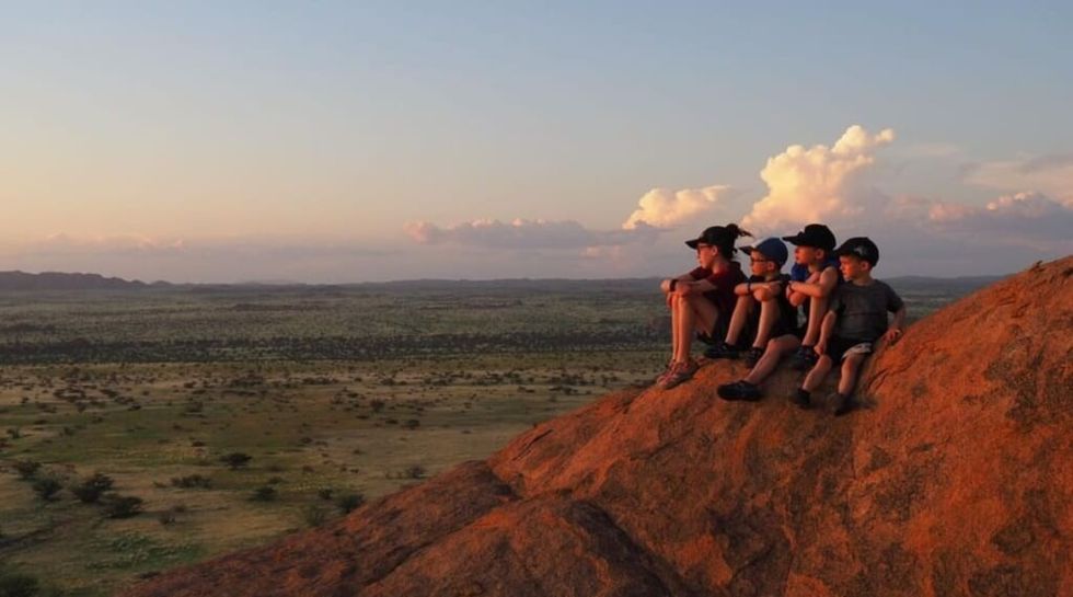 Family kids lose eyesight travel world 2 1 1024x569