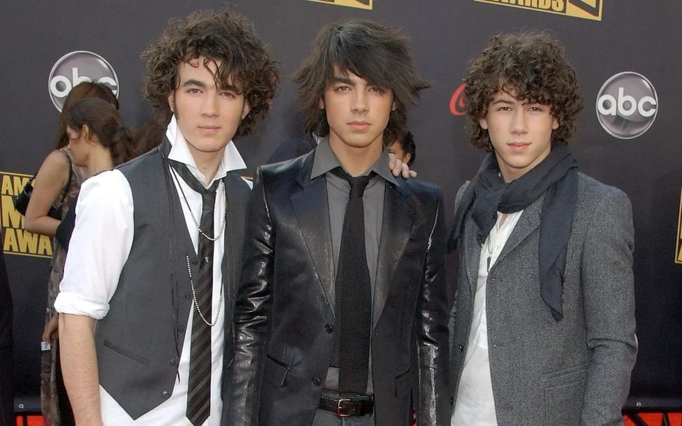 Famous leos joe jonas edited