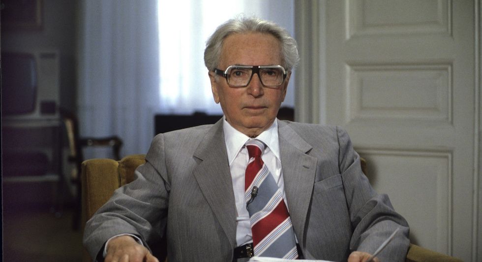 60 Quotes from Viktor Frankl on Love and the Meaning of Life