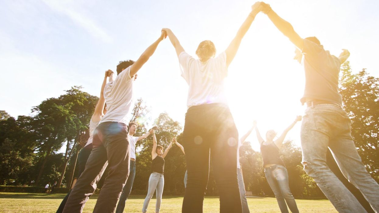 4 Tips to Help You Attract the Right Kinds of Friends