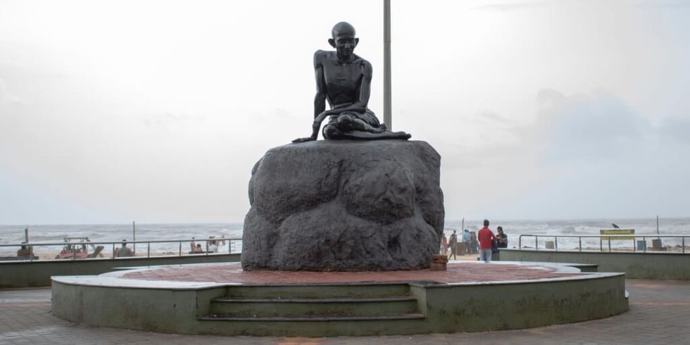 Gandhi monument in Udupi, India by Prabhakar Thota on Unsplash
