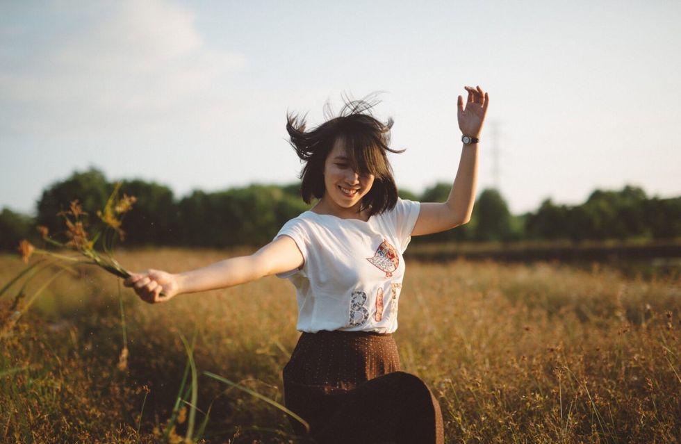 12 Simple Steps to Waking Up Happier and More Positive