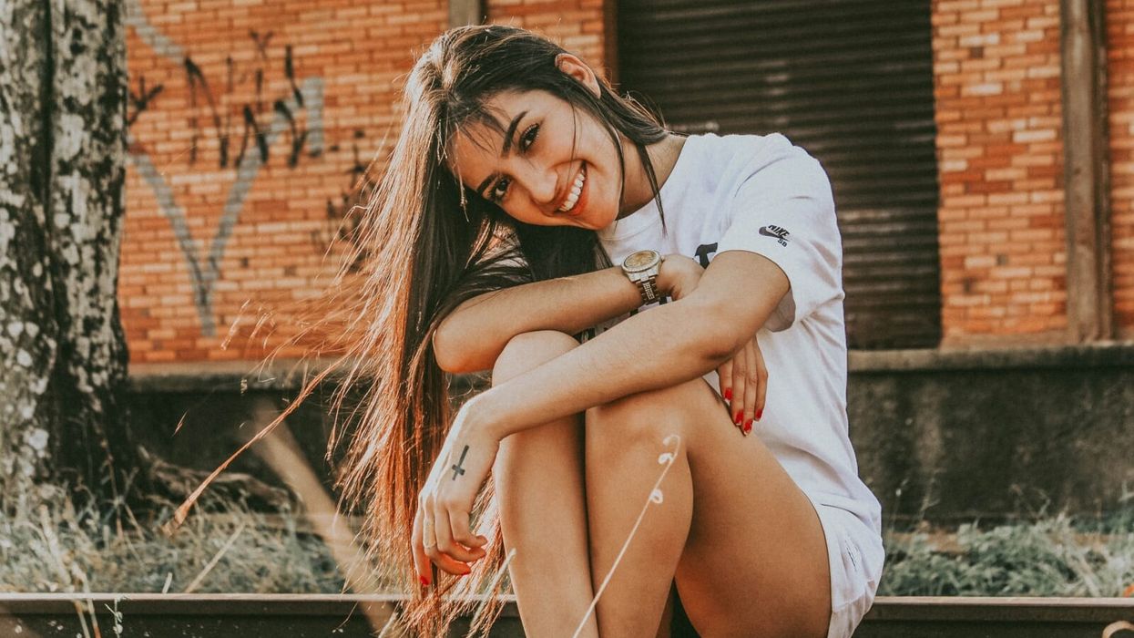 How to Tell if a Girl Really Likes You—and What to Do About It