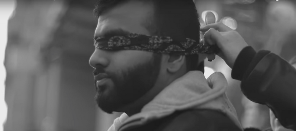 Hussain Manawer's Hug Experiment Shows Us We're Never Alone in Our Pain