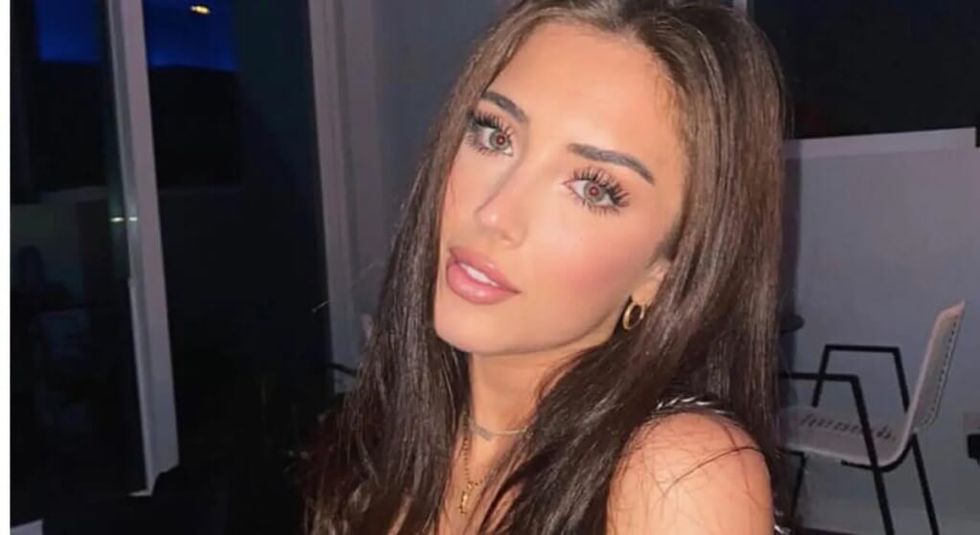 Instagram model Sumner Stroh taking a selfie.