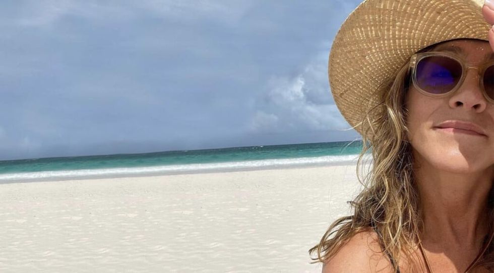 Jennifer Aniston selfie on the beach
