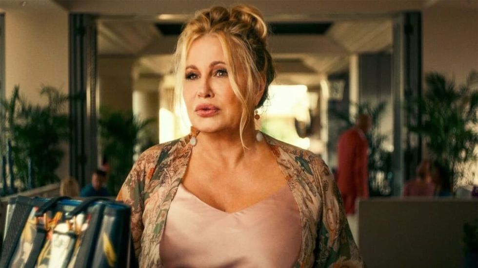 Jennifer coolidge in white lotus 1024x576