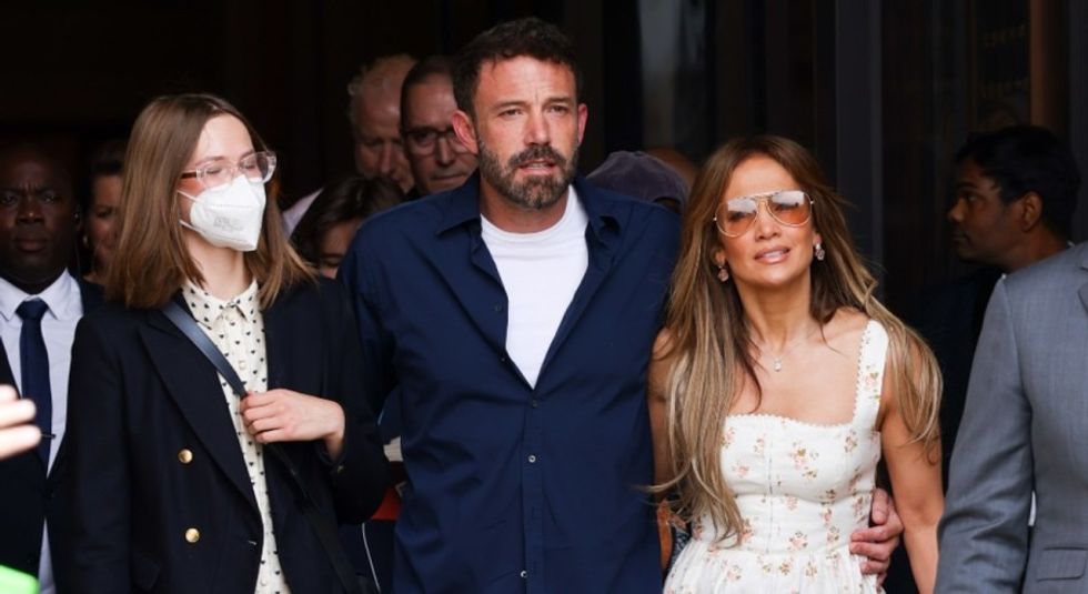 Jennifer Lopez with Violet Affleck and Ben Affleck.