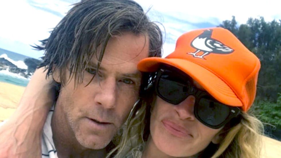 Julia Roberts Danny Moder selfie on a beach