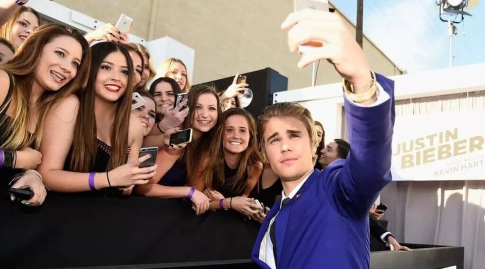 Justin bieber fans 1 1024x567