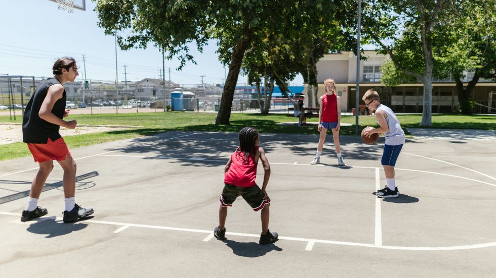 kids playing basketball