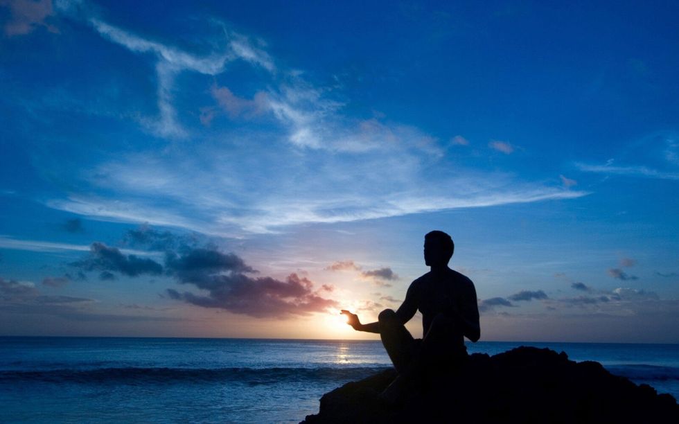 7 Benefits of Meditating Every Day