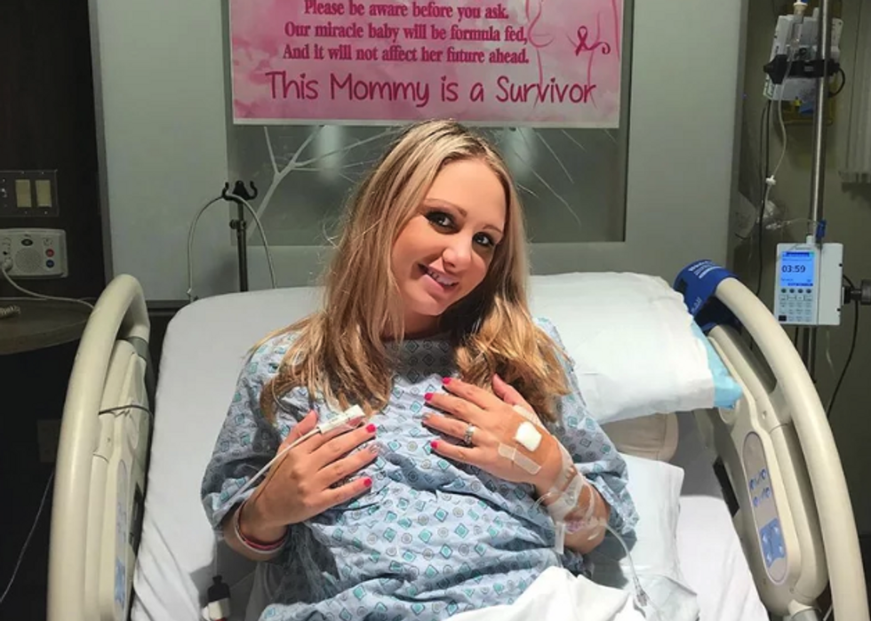 The Inspiring Reason This Breast Cancer Survivor Posted a 'No Breastfeeding Zone' Sign Will Leave You Speechless