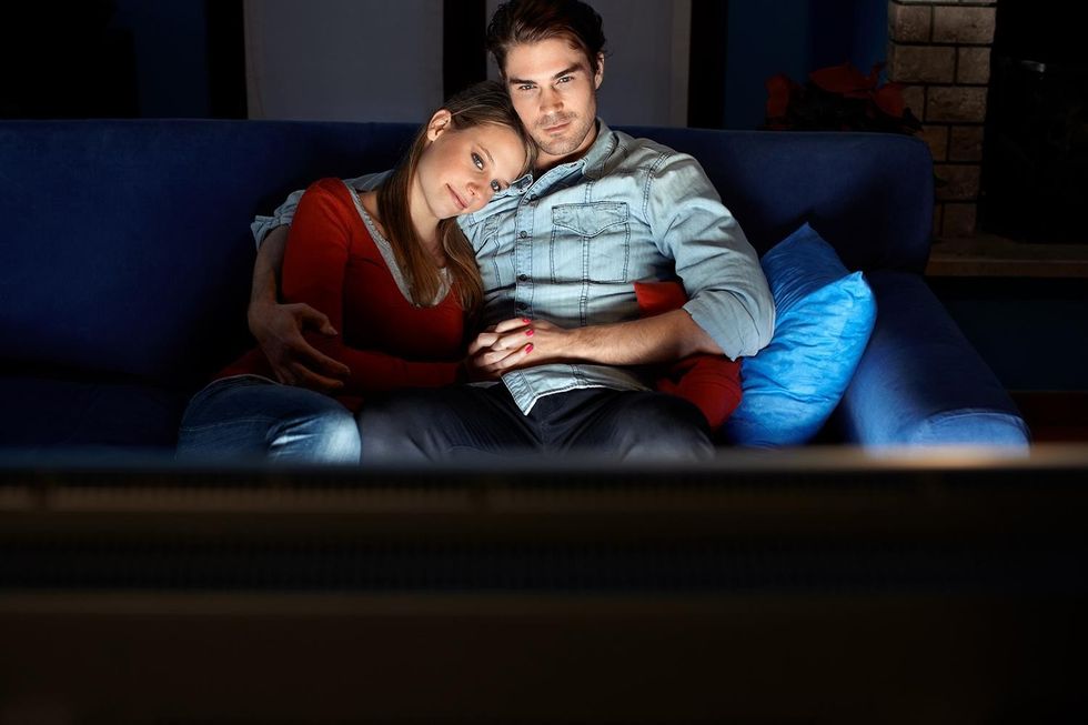 4 Unexpected Ways a Streaming TV Binge Can Actually Strengthen Your Relationship