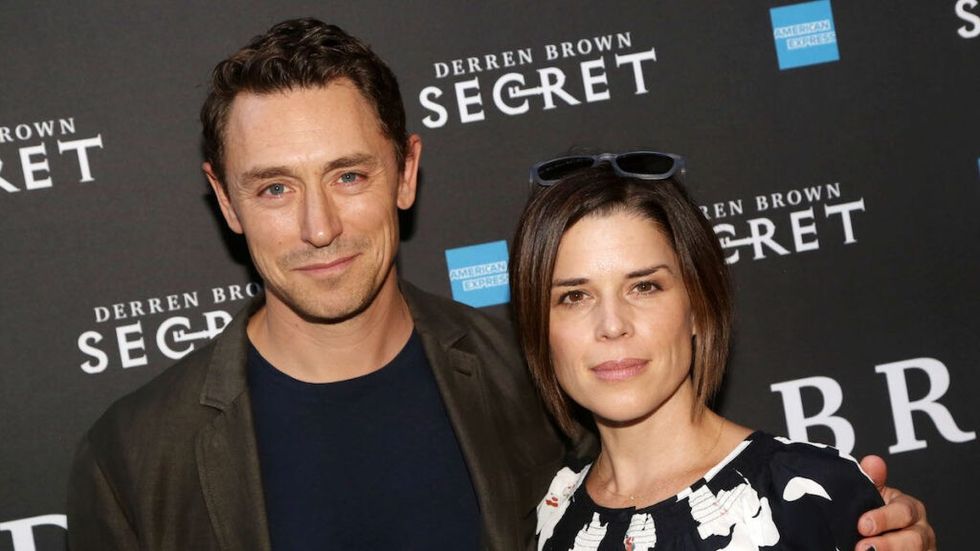 Neve campbell and partner jj feild 1024x576