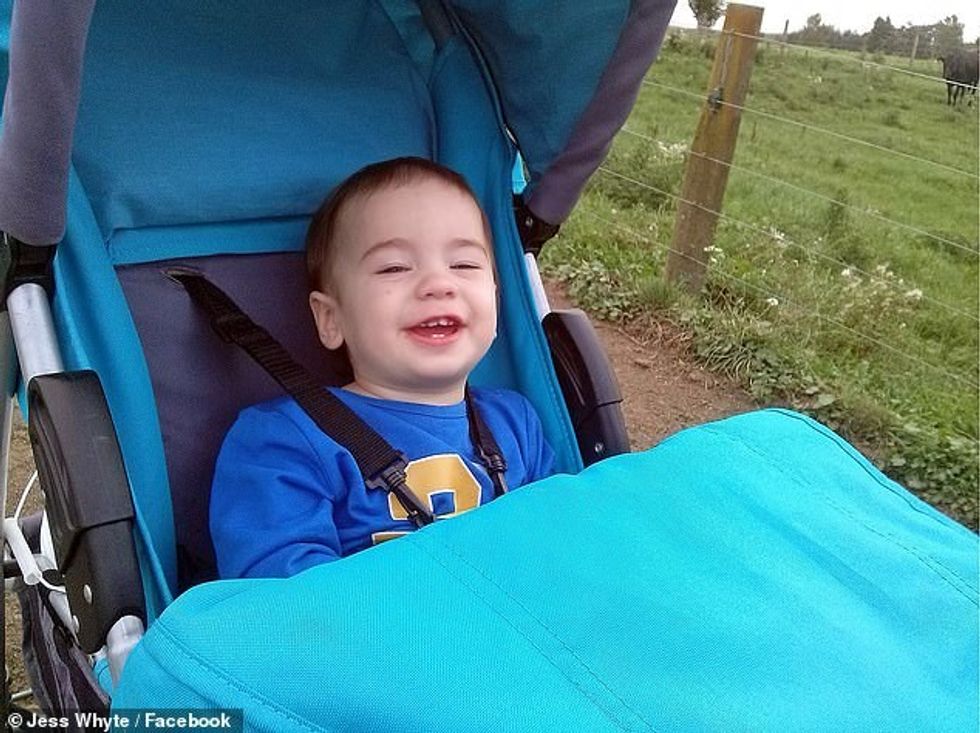 new-zealand-fisherman-saves-baby