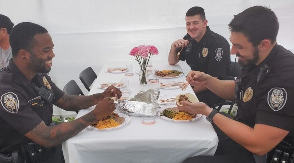 Police show up noise complaint party 1024x567