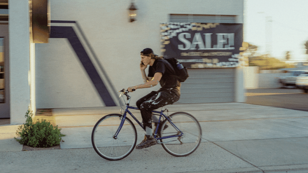 Rush photo by Braxton Apana on Unsplash