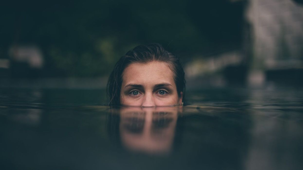 Stop Self-Sabotage Right In Its Tracks By Watching Out For These 3 Signs