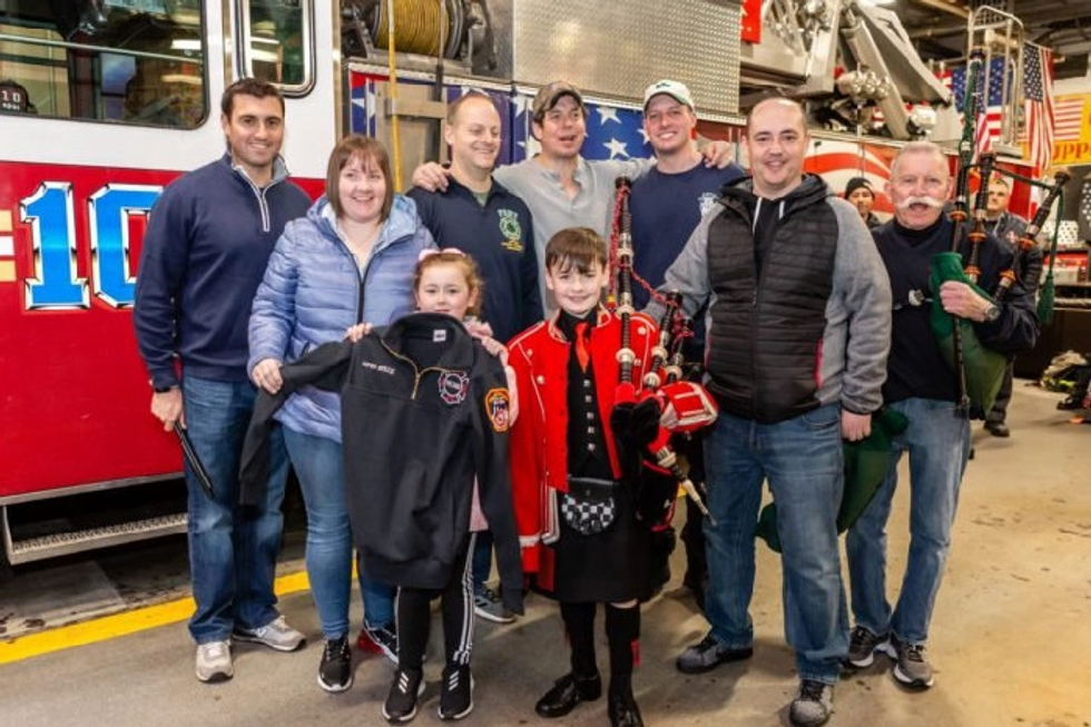 10-Year-Old Scottish Busker Joins FDNY Pipe Band, Shows We Can Achieve Greatness At Any Age