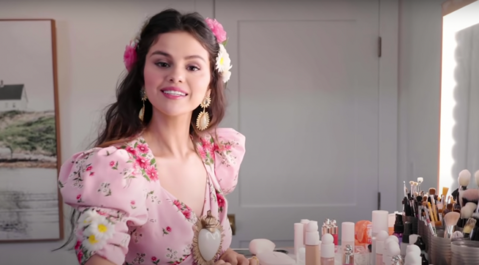 Selena Gomez's Rare Beauty inspired look for her new music video De Una Vez