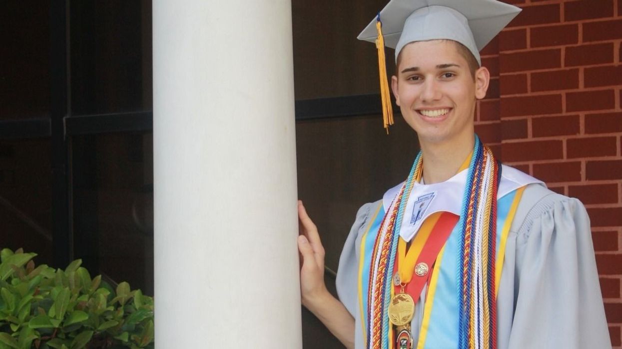 Hero of the Week: Teacher Raises $130K to Help Abandoned LGBTQ Teen Head to College