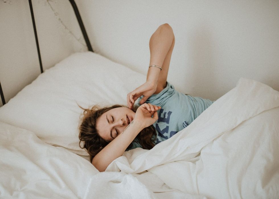 3 Surprising Ways a Weighted Blanket Can Ease Anxiety Symptoms