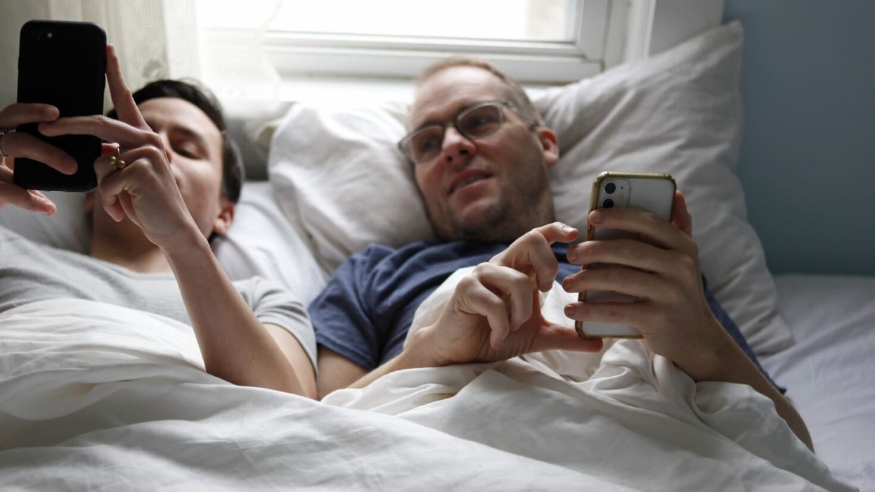 Get Off: 3 Signs Social Media Might be Hurting Your Sex Life