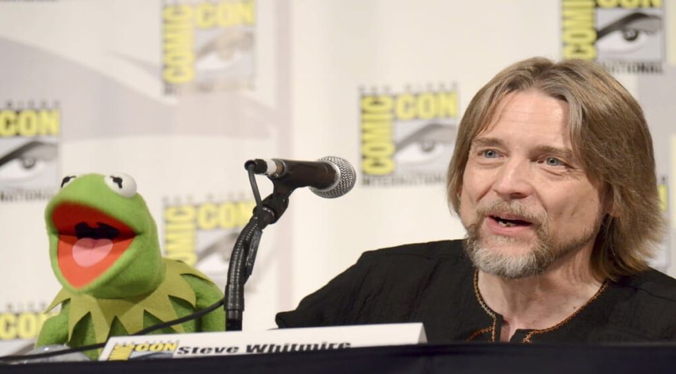 Steve whitmire and kermit the frog at comic con 1024x567