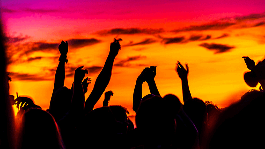 Sunshine Photo by Luca Iaconelli on Unsplash