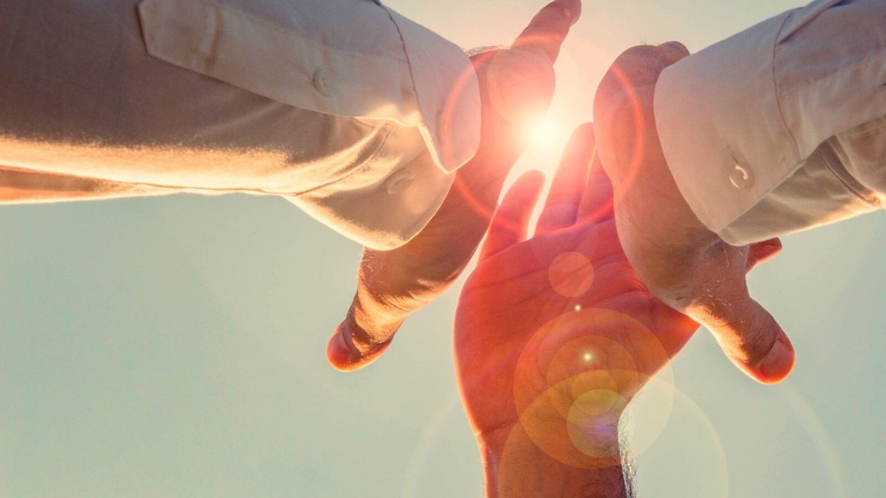 How to Create an Appealing Job Offer to Hire a Professional