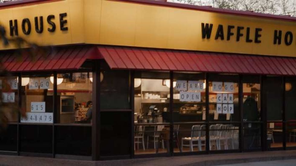 waffle house restaurant exterior