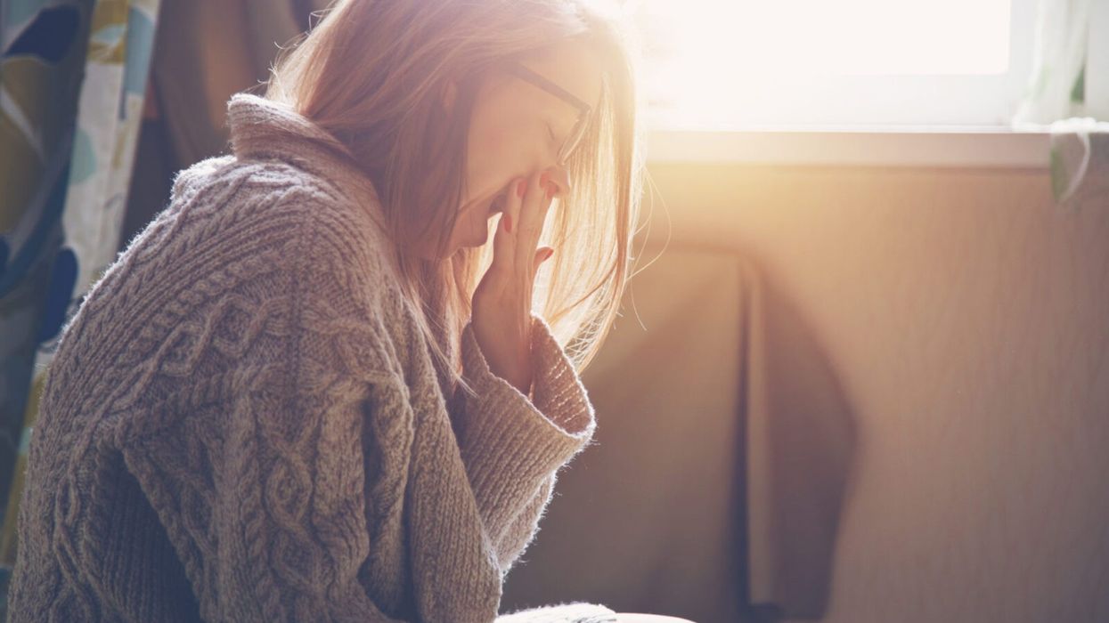 The Teeth-Falling-Out Dream: What Does It Mean?