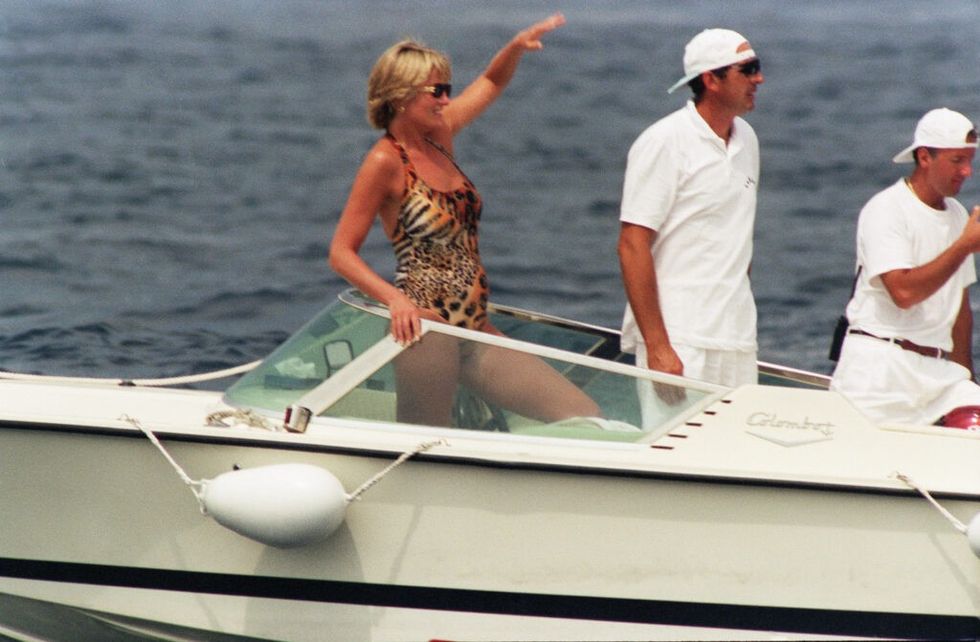 Princess-Diana-on-a-boat